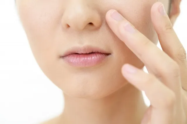 糸リフトはほうれい線に効果がある？改善の仕組み・持続期間・向いている人を徹底解説