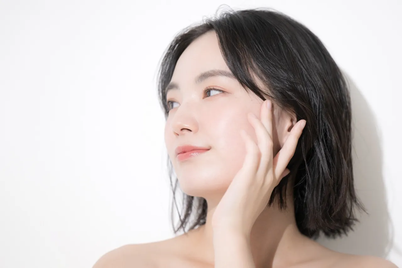 シミとADMの違いとは?肝斑・そばかすとの見分け方や治療法を美容皮膚科が解説